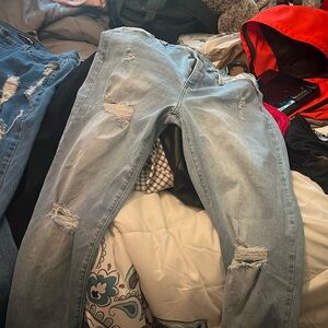 Hello I am selling these super cute fashion nova mom jeans never worn size 15